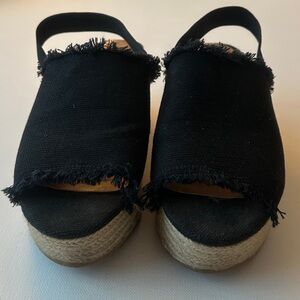 H&M women’s black espadrille wedge sandals. Wedge-heeled. Size 36.